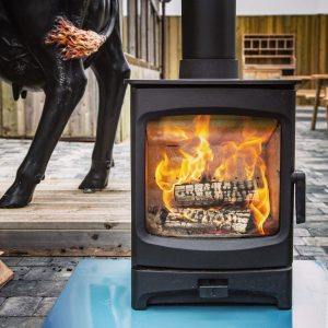 Charnwood - Aire 5 Low Stand 5KW Freestanding Fireplace